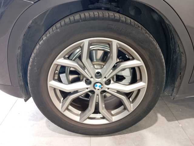BMW X3 xDrive20d color Gris. Año 2021. 140KW(190CV). Diésel. En concesionario Motor Munich - Terrassa - VO de Barcelona