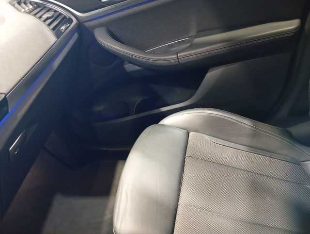 BMW X3 xDrive20d color Gris. Año 2021. 140KW(190CV). Diésel. En concesionario Motor Munich - Terrassa - VO de Barcelona