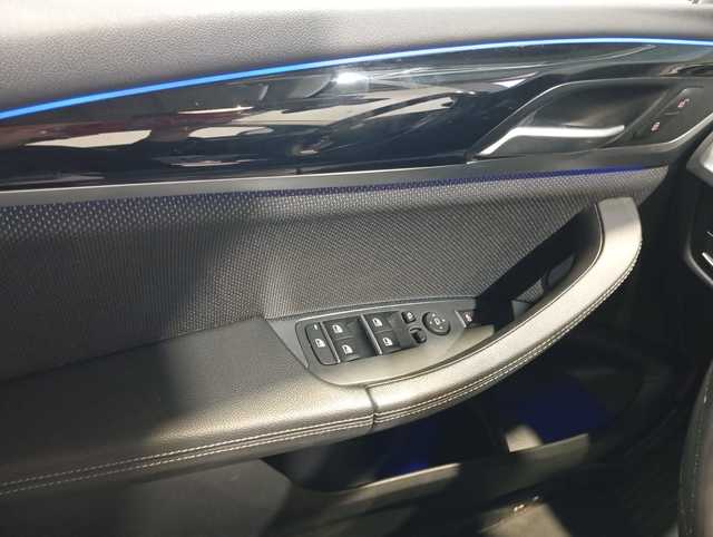 BMW X3 xDrive20d color Gris. Año 2021. 140KW(190CV). Diésel. En concesionario Motor Munich - Terrassa - VO de Barcelona