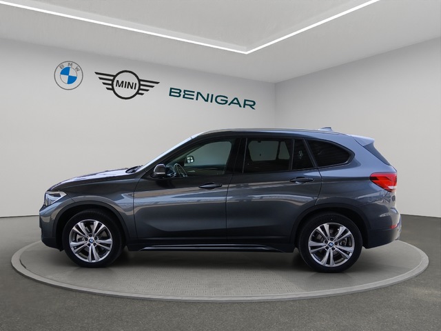 BMW X1 xDrive20i color Gris. Año 2020. 141KW(192CV). Gasolina. En concesionario FINESTRAT Automoviles Fersan, S.A. de Alicante