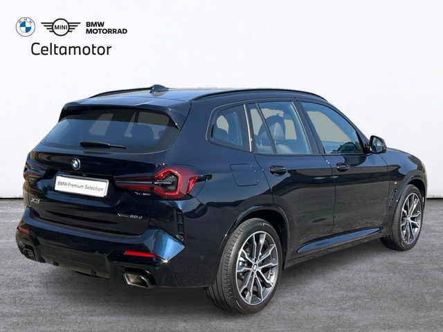 BMW X3 xDrive20d color Negro. Año 2024. 140KW(190CV). Diésel. En concesionario Celtamotor Caldas Reis de Pontevedra