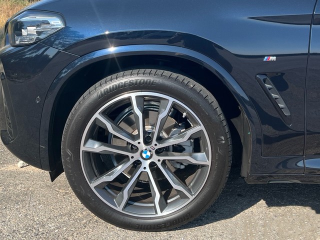 BMW X3 xDrive20d color Negro. Año 2024. 140KW(190CV). Diésel. En concesionario Celtamotor Caldas Reis de Pontevedra