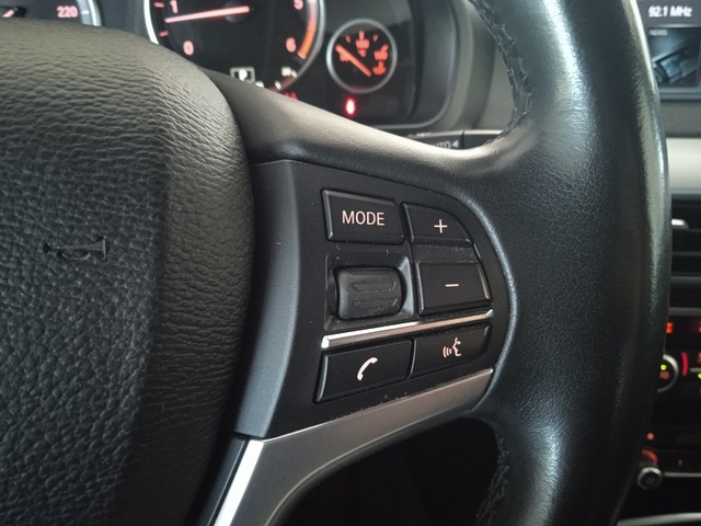 BMW X5 xDrive40d color Blanco. Año 2019. 230KW(313CV). Diésel. En concesionario ALBAMOCION CIUDAD REAL  de Ciudad Real