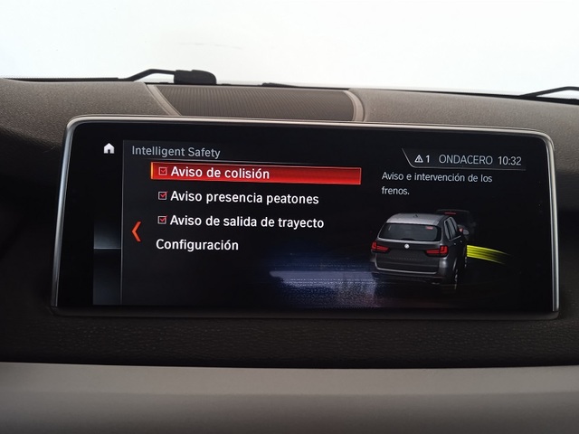 BMW X5 xDrive40d color Blanco. Año 2019. 230KW(313CV). Diésel. En concesionario ALBAMOCION CIUDAD REAL  de Ciudad Real