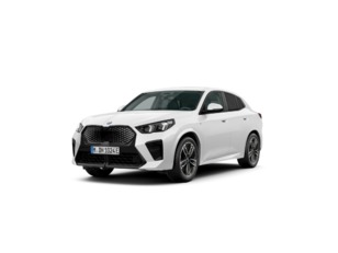 Fotos de BMW iX2 eDrive20 color Blanco. Año 2025. 150KW(204CV). Eléctrico. En concesionario Oliva Motor Girona de Girona