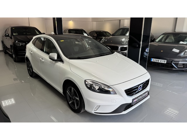 Volvo V40 D2 de segunda mano
