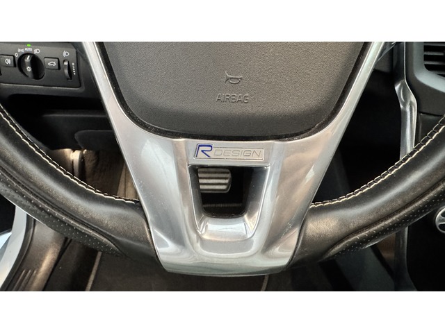 Volvo V40 D2 R-Design Momentum Auto 88 kW (120 CV)