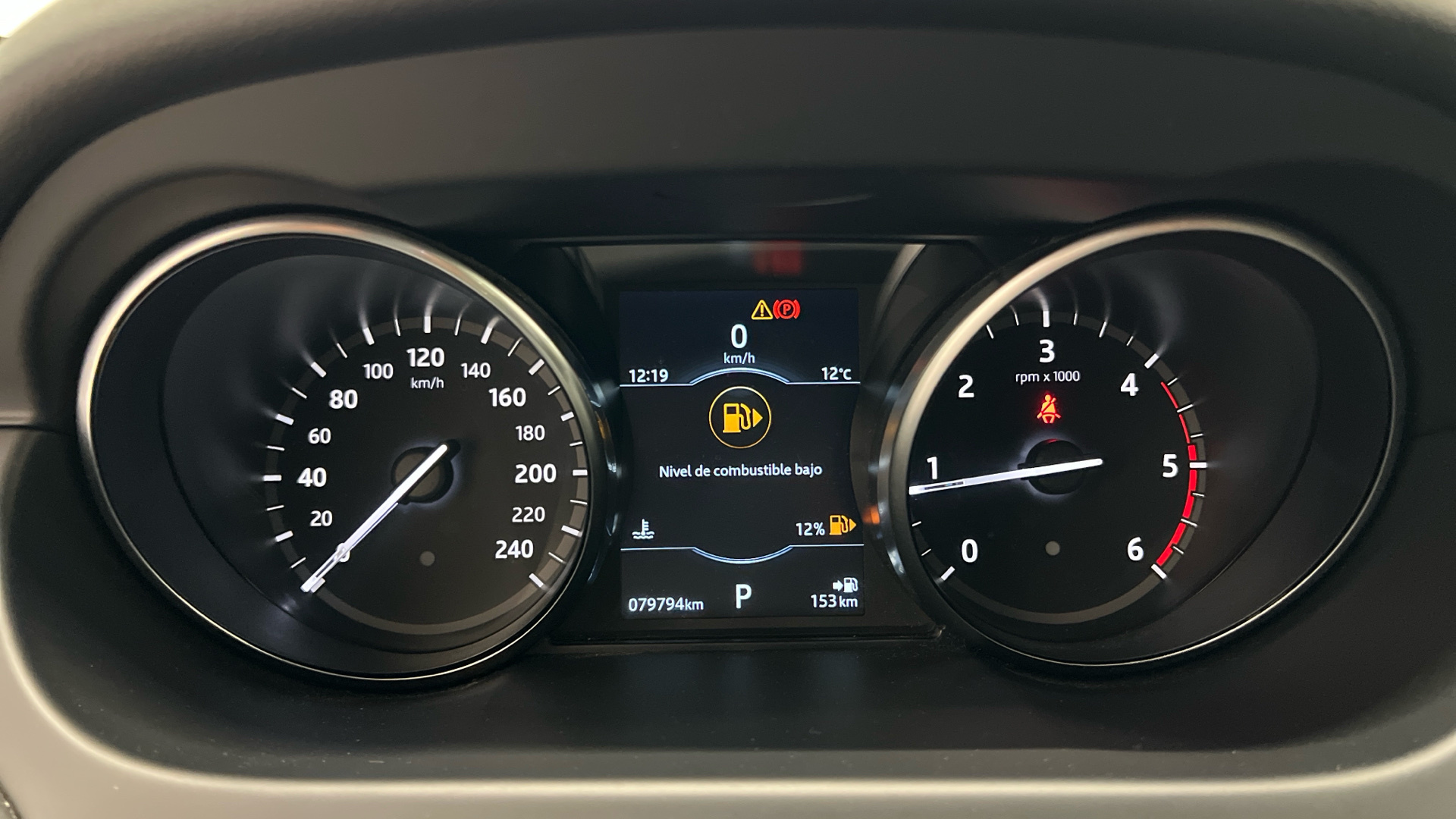 Land Rover Discovery Sport 2.0L TD4 - 18