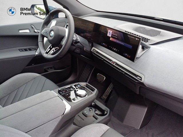 BMW iX xDrive45 color Azul. Año 2025. 300KW(408CV). Eléctrico. En concesionario Marmotor de Las Palmas