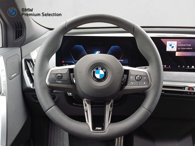 BMW iX xDrive45 color Azul. Año 2025. 300KW(408CV). Eléctrico. En concesionario Marmotor de Las Palmas
