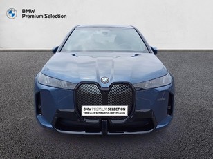 Fotos de BMW iX xDrive45 color Azul. Año 2025. 300KW(408CV). Eléctrico. En concesionario Marmotor de Las Palmas