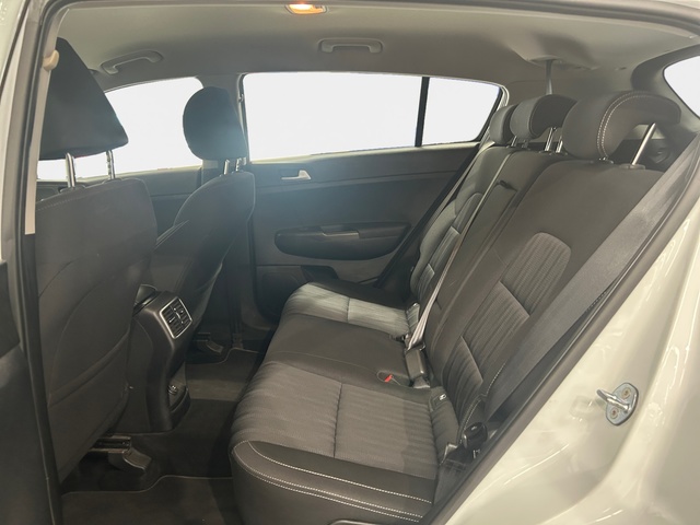 Kia Sportage 1.6 MHEV Concept 4x2 85 kW (115 CV)