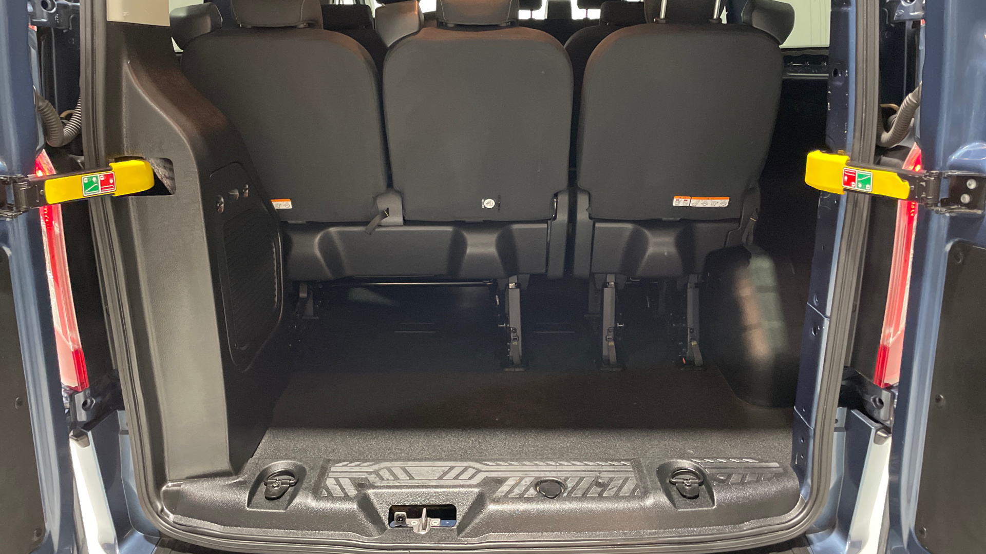 Ford Transit Custom Kombi 2.0 TDCI - 11