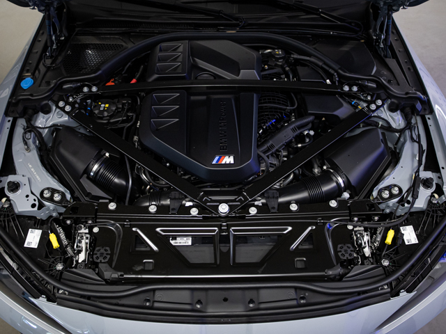BMW M M4 Coupe color Gris. Año 2025. 390KW(530CV). Gasolina. En concesionario BMW Fuenteolid Valladolid de Valladolid
