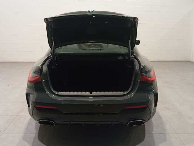 BMW Serie 4 M440i Coupé color Gris. Año 2021. 275KW(374CV). Gasolina. En concesionario Motor Munich Cadi - Manresa - VO de Barcelona