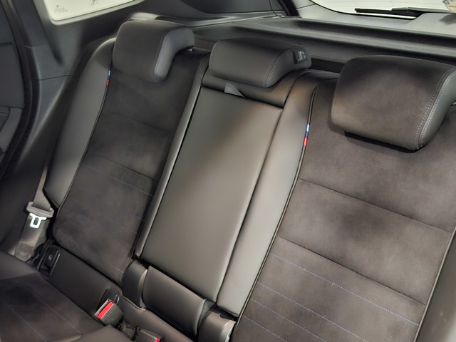 BMW iX1 eDrive20 color Negro. Año 2025. 150KW(204CV). Eléctrico. En concesionario Automoviles Bertolin, S.L. de Valencia