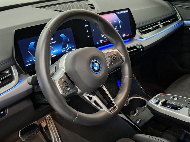 BMW iX1 eDrive20 color Negro. Año 2025. 150KW(204CV). Eléctrico. En concesionario Automoviles Bertolin, S.L. de Valencia