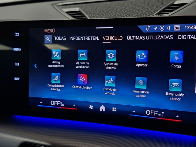 BMW iX1 eDrive20 color Negro. Año 2025. 150KW(204CV). Eléctrico. En concesionario Automoviles Bertolin, S.L. de Valencia