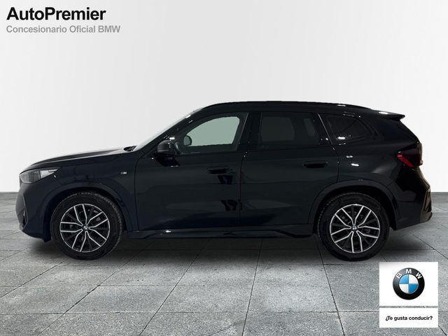 BMW X1 sDrive18d color Negro. Año 2023. 110KW(150CV). Diésel. En concesionario Auto Premier, S.A. - MADRID de Madrid
