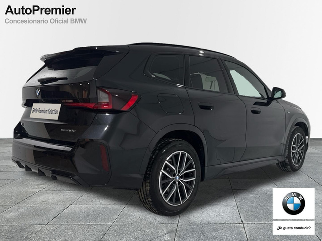 BMW X1 sDrive18d color Negro. Año 2023. 110KW(150CV). Diésel. En concesionario Auto Premier, S.A. - MADRID de Madrid