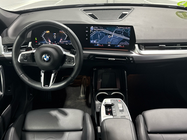 BMW X1 sDrive18d color Negro. Año 2023. 110KW(150CV). Diésel. En concesionario Auto Premier, S.A. - MADRID de Madrid