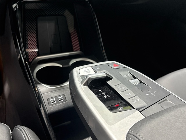 BMW X1 sDrive18d color Negro. Año 2023. 110KW(150CV). Diésel. En concesionario Auto Premier, S.A. - MADRID de Madrid