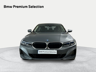 Fotos de BMW Serie 3 320e color Gris. Año 2024. 150KW(204CV). Híbrido Electro/Gasolina. En concesionario San Pablo Motor | Su Eminencia de Sevilla
