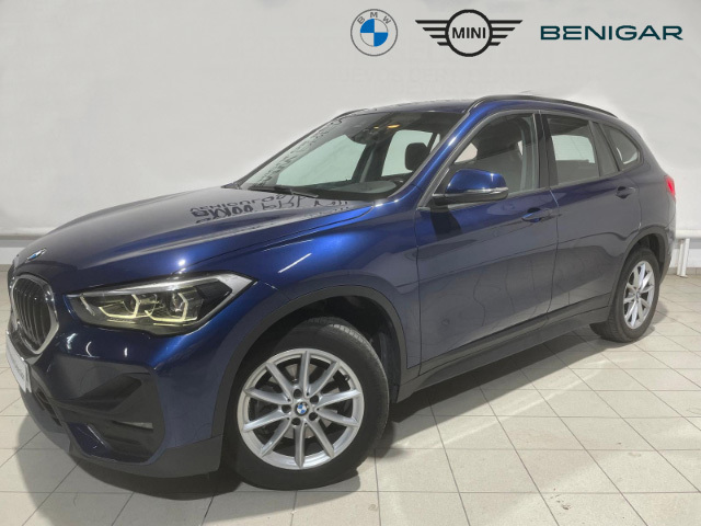 BMW X1 xDrive18d color Azul. Año 2021. 110KW(150CV). Diésel. En concesionario Hispamovil, Orihuela de Alicante