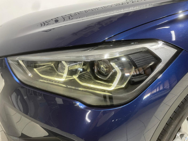BMW X1 xDrive18d color Azul. Año 2021. 110KW(150CV). Diésel. En concesionario Hispamovil, Orihuela de Alicante