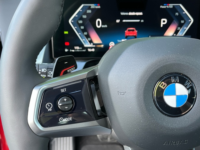BMW X3 xDrive20d color Rojo. Año 2025. 145KW(197CV). Diésel. En concesionario Celtamotor Vigo de Pontevedra