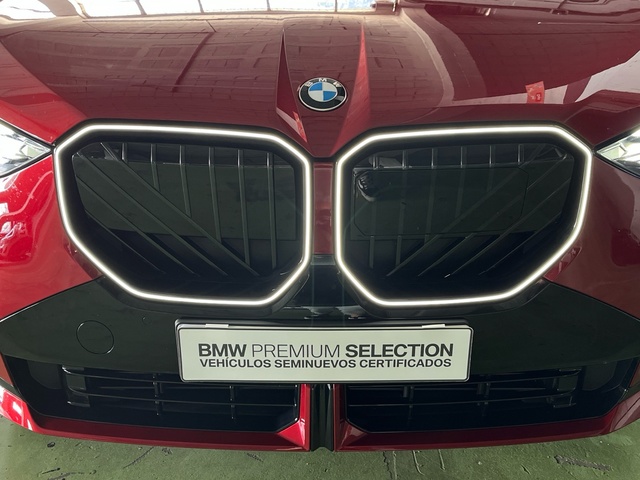 BMW X3 xDrive20d color Rojo. Año 2025. 145KW(197CV). Diésel. En concesionario Celtamotor Vigo de Pontevedra