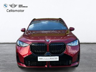 Fotos de BMW X3 xDrive20d color Rojo. Año 2025. 145KW(197CV). Diésel. En concesionario Celtamotor Vigo de Pontevedra