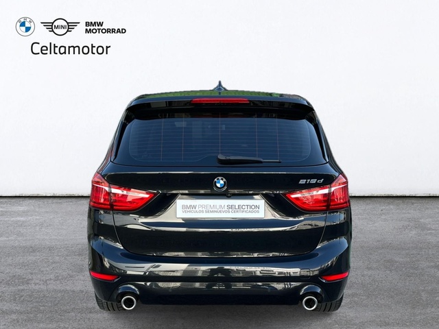 BMW Serie 2 218d Gran Tourer color Negro. Año 2020. 110KW(150CV). Diésel. En concesionario Celtamotor Vigo de Pontevedra