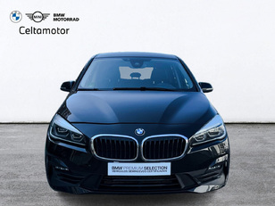 Fotos de BMW Serie 2 218d Gran Tourer color Negro. Año 2020. 110KW(150CV). Diésel. En concesionario Celtamotor Vigo de Pontevedra