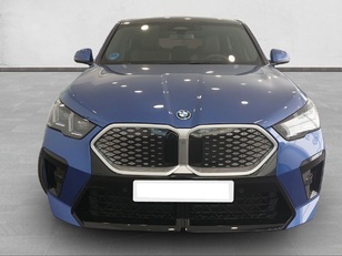 Fotos de BMW iX2 eDrive20 color Azul. Año 2025. 150KW(204CV). Eléctrico. En concesionario Enekuri Motor de Vizcaya