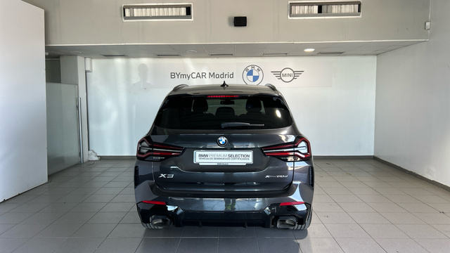 BMW X3 xDrive20d color Gris. Año 2022. 140KW(190CV). Diésel. En concesionario BYmyCAR Madrid - Alcalá de Madrid