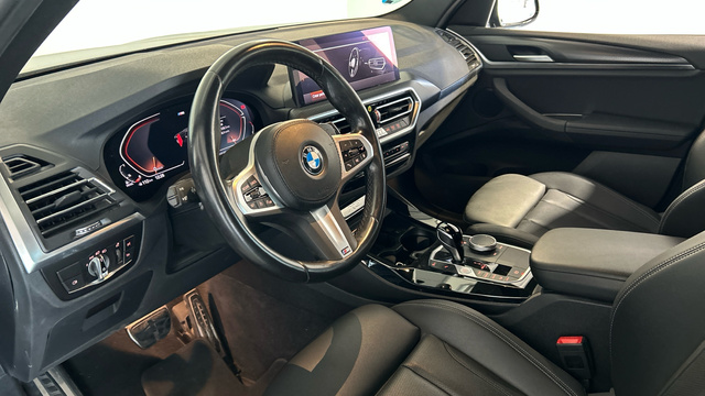 BMW X3 xDrive20d color Gris. Año 2022. 140KW(190CV). Diésel. En concesionario BYmyCAR Madrid - Alcalá de Madrid