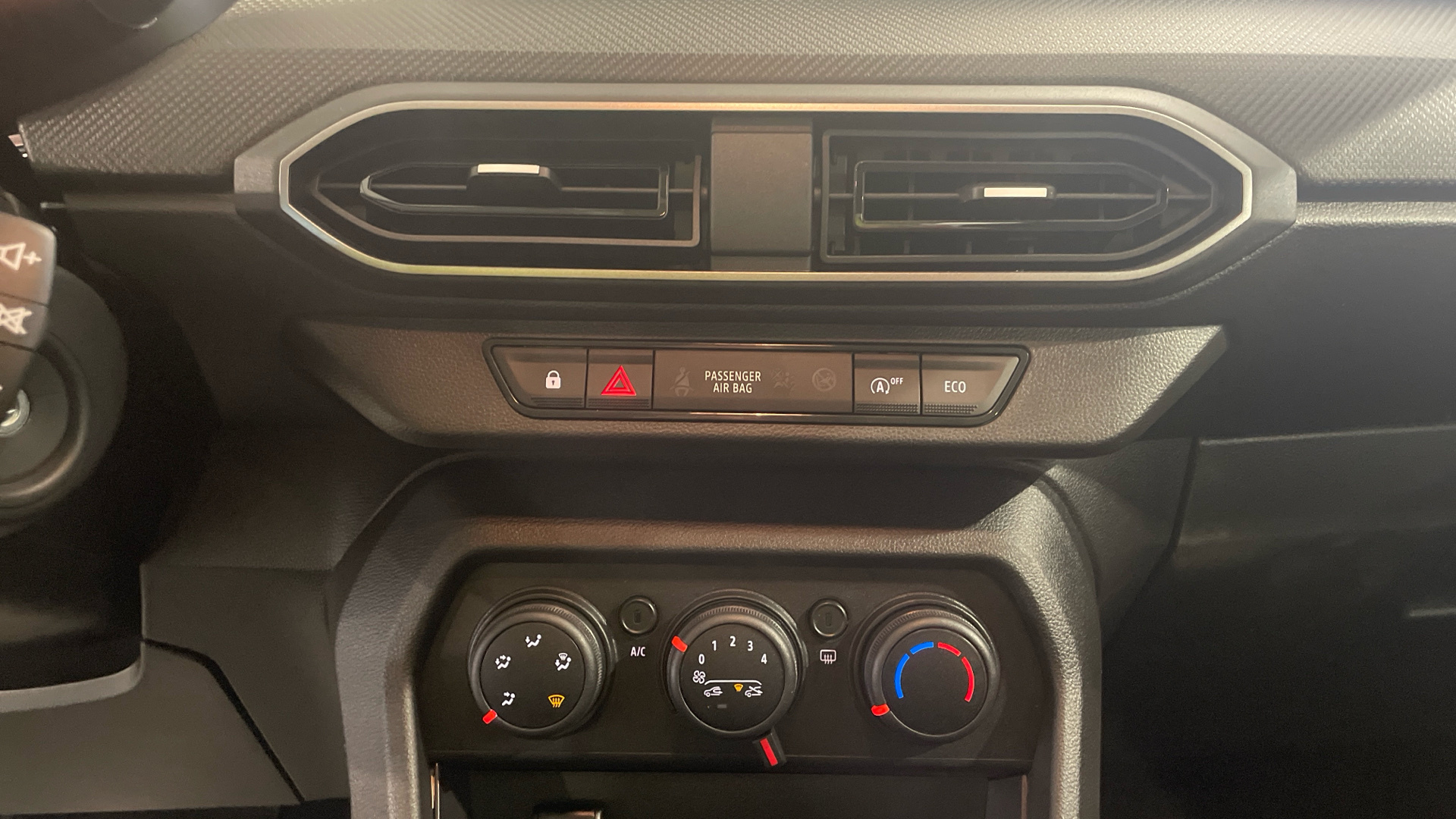 Dacia Sandero ECO-G 100 - 11