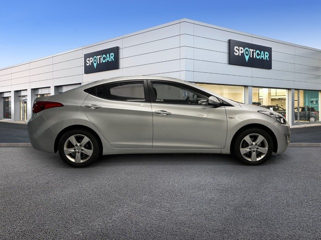 Hyundai Elantra 1.6 MPI Comfort 97 kW (132 CV)