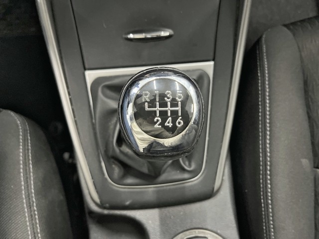 Hyundai Elantra 1.6 MPI Comfort 97 kW (132 CV)