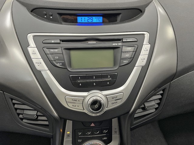 Hyundai Elantra 1.6 MPI Comfort 97 kW (132 CV)
