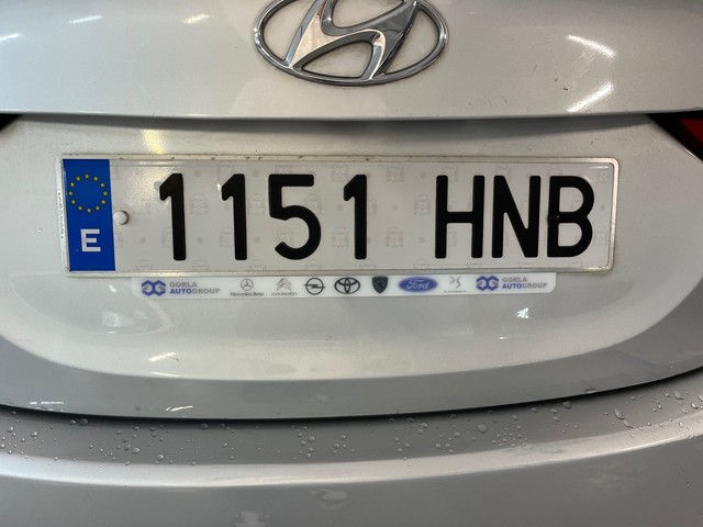 Hyundai Elantra 1.6 MPI Comfort 97 kW (132 CV)