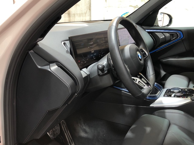 BMW X3 xDrive20d color Gris. Año 2024. 145KW(197CV). Diésel. En concesionario Movilnorte El Plantio de Madrid