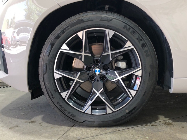 BMW X3 xDrive20d color Gris. Año 2024. 145KW(197CV). Diésel. En concesionario Movilnorte El Plantio de Madrid