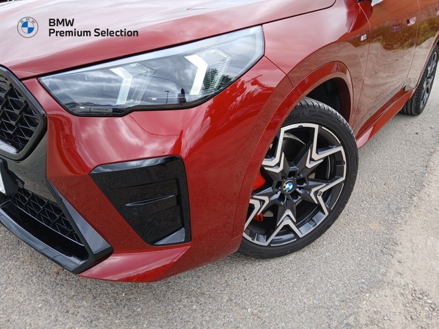 BMW X2 sDrive20i color Rojo. Año 2024. 125KW(170CV). Gasolina. En concesionario Adler Motor S.L. TOLEDO de Toledo