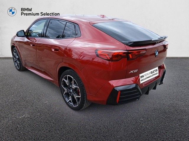 BMW X2 sDrive20i color Rojo. Año 2024. 125KW(170CV). Gasolina. En concesionario Adler Motor S.L. TOLEDO de Toledo