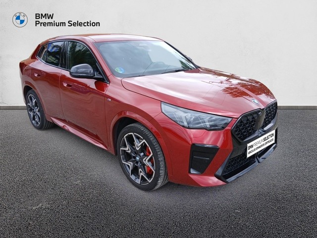 BMW X2 sDrive20i color Rojo. Año 2024. 125KW(170CV). Gasolina. En concesionario Adler Motor S.L. TOLEDO de Toledo