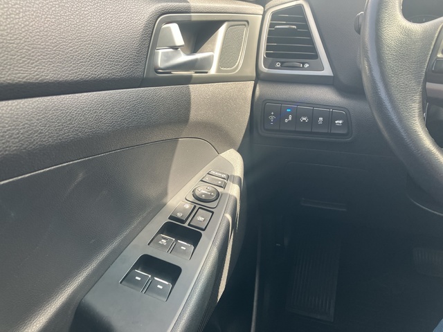 Hyundai Tucson 1.7 CRDI BlueDrive Tecno DT 4x2 104 kW (141 CV)