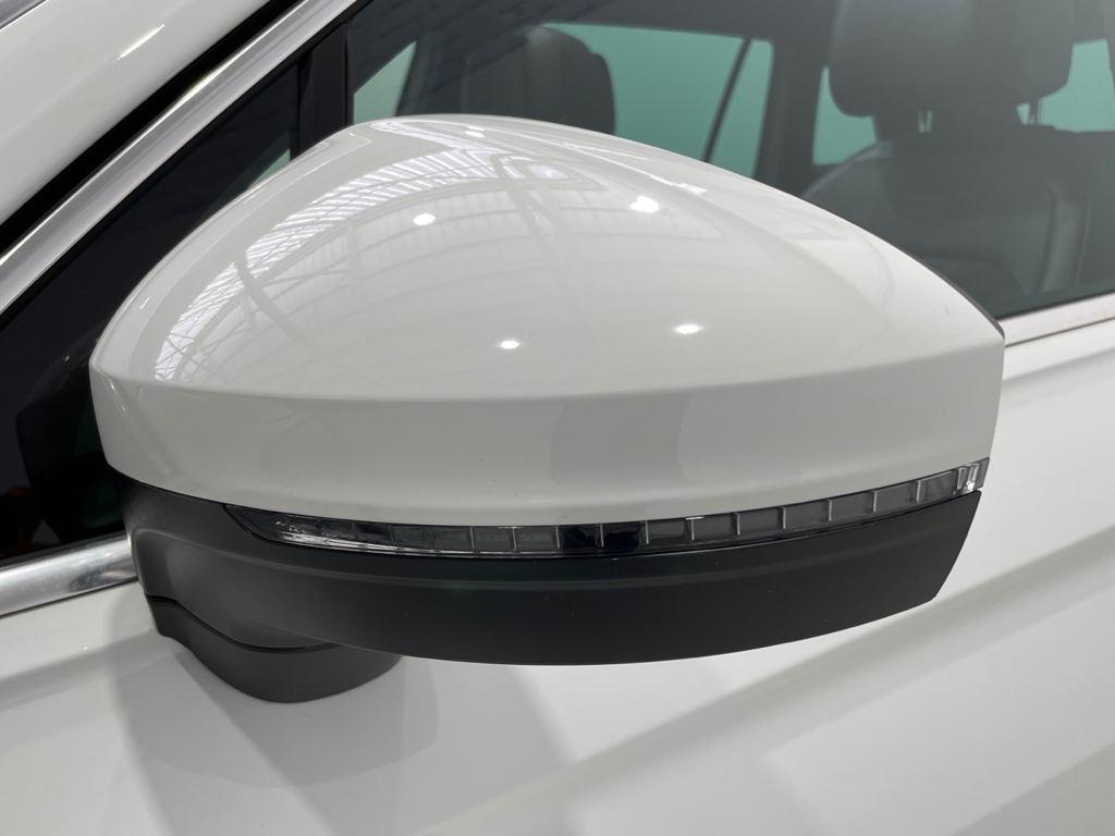 Volkswagen Tiguan 2.0 TDI - 13