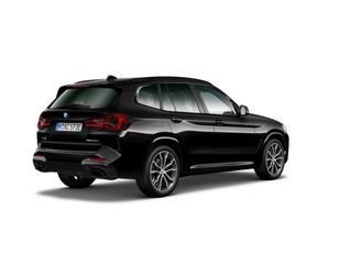 Fotos de BMW X3 xDrive30e color Negro. Año 2024. 215KW(292CV). Híbrido Electro/Gasolina. En concesionario Movilnorte El Carralero de Madrid